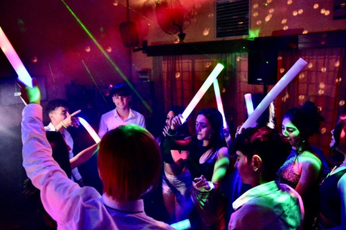 Imagen 3 de 5 de Cumpleaños Bodas Fiestas Recibimientos 15 Años Salón
