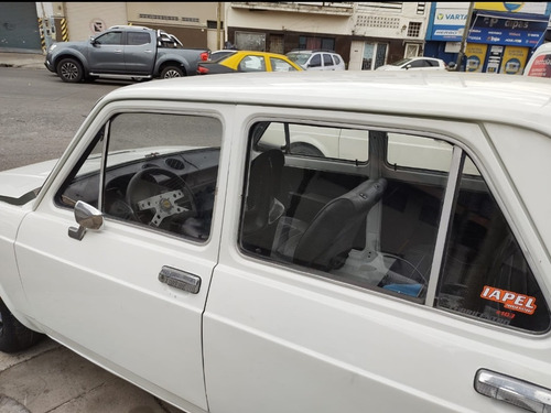 Imagen 14 de 17 de Fiat 128 Berlina