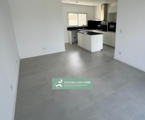 Casa Con Pileta En Venta En Barrio Puerto | El Cantón - Financiación - 3 Dormitorios - Pérgola Cubierta
