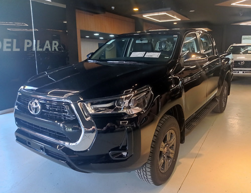 Toyota Hilux 4x2 D/c Srv 2.8 Tdi 6 A/t