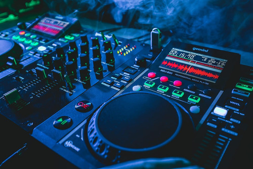 Dj Profesional Bluetooth De 2 Canales Gemini Sound Mxr-01bt.