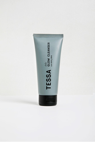 Glow Cleanser Tessa Limpiador Exfoliante Con Aha Y Bha 120ml