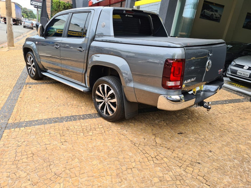 Imagem 4 de 12 de Amarok 3.0 V6 Highline 4x4 Extreme At