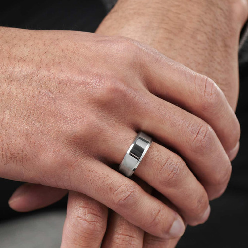 Imagen 3 de 10 de Anillos Hombre Mujer Acero Biselado Color Plata