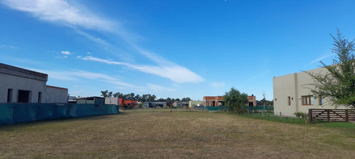 Lote Central En Venta En Barrio Cerrado Los Juncos, Lujan