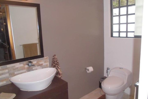 Imagen 10 de 14 de Casa En Venta En La Boyera, Caracas. Código 20-18308 Mvg