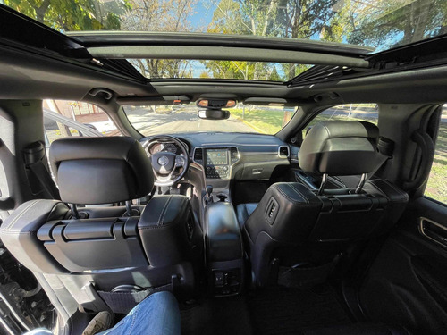 Imagen 7 de 8 de Jeep Grand Cherokee 3.6 Limited 286hp Techo + Llantas 18