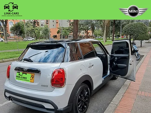 Mini Cooper 1.5 Clásico 5p.