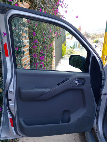 Nissan Frontier Crew Cab Se 4x4 At