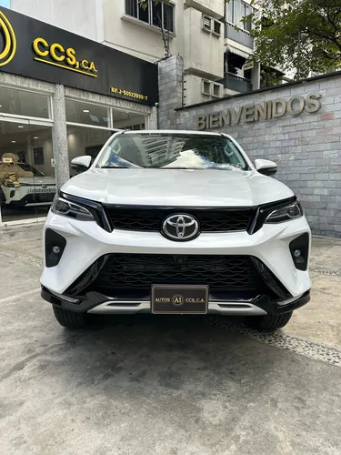 Toyota Fortuner Sw4 2025