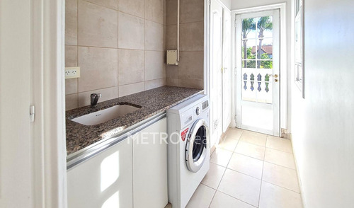 Casa En Alquiler Con 3 Habitaciones Amoblada En Barrancas De San Jose