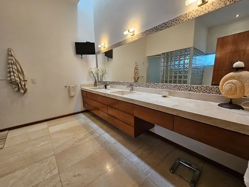 Lujosa Y Moderna Casa En Venta/renta (amueblada), Rec. En Pb, El Campanario, Qro