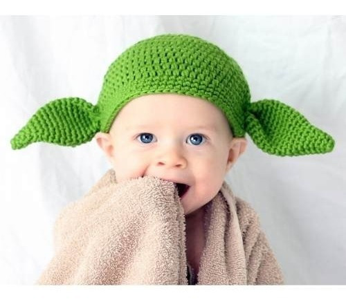 Imagem 1 de 3 de Touca Yoda Star Wars Em Crochê - Tamanho Adulto E Infantil
