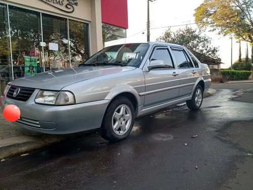 Volkswagen Santana 2003 1.8 4p Gasolina