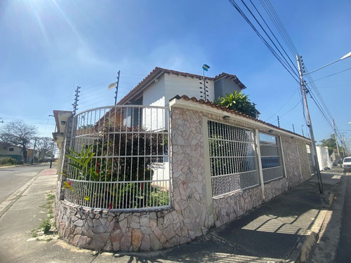 Casa Townhouse En  Urb Base Sucre  Maracay Aragua