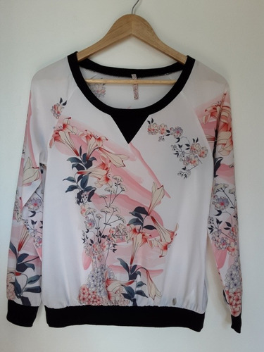 Imagen 5 de 10 de Sweater Delgado Modelo Cerrado Estampado Floreado, Talla S