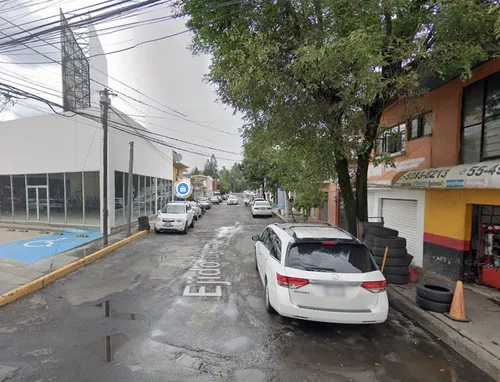 Sk17 Hermosa Casa En Venta, En Excelente Estado Ideal Para Iniciar Tu Patrimonio En La Mejor Zona De Naucalpan De Juarez Edo Mex, Pago Accesible En 2 Exhibiciones, Solo Recrsos Propios. No Infonavit