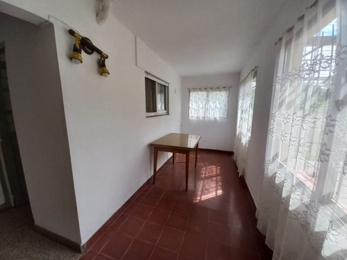 Casa Con Jardín De Invierno En Venta, General Las Heras