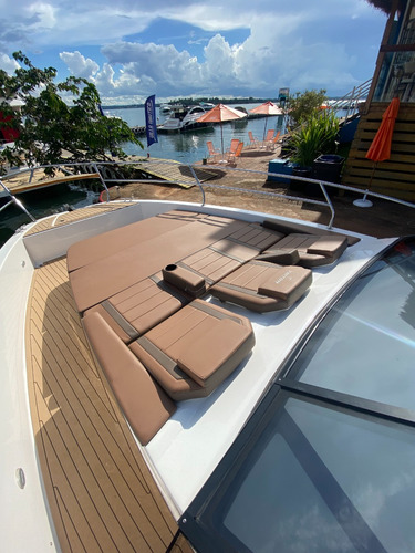 Lancha Triton Flyer 38 Ht Zero A Pronta Entrega