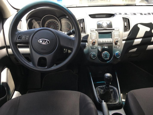 Kia Cerato 1.6 Ex3 Sedan 16v