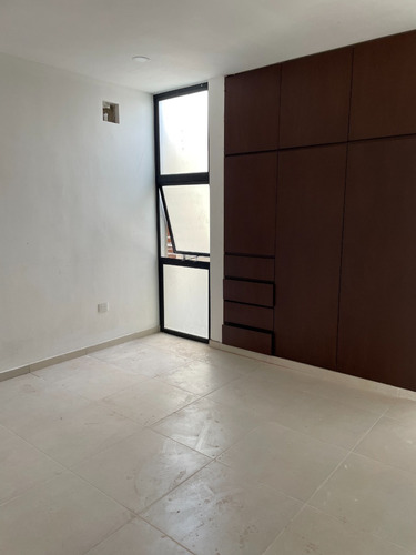 Imagen 13 de 18 de Departamento 110m2 Balcón 2 Recamaras 2 Baños Y Medio Mejor Zona De Temozón Norte Seguridad 24 Hrs Amenidades Piscina Salon Con Aire Roof Garden Mérida Ciudad Mas Segura Oportunidad De Inversion