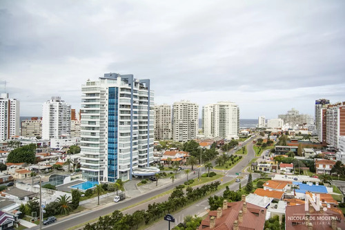 Espectacular Apartamento De 3 Suites En Venta Frente Al Mar