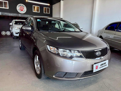 Kia Cerato 2.0 Forte Ex
