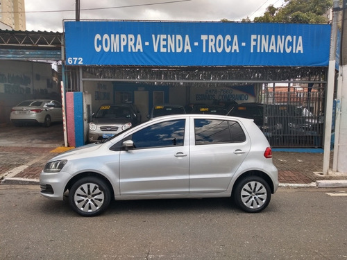 Volkswagen Fox 2016 1.6 Trendline Flex - Esquina Automoveis