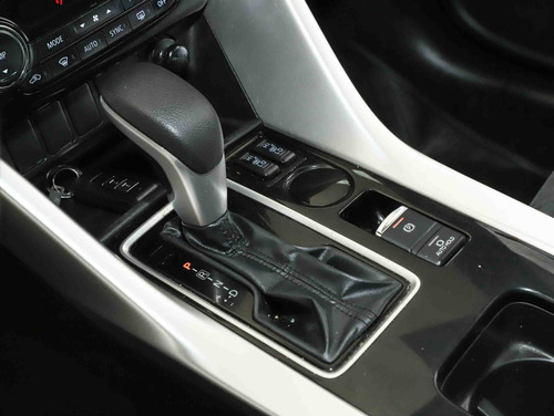 Mitsubishi Eclipse Cross 1.5 Rs 4X2 At