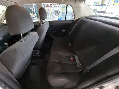 Imagen 12 de 14 de Nissan Tiida 2015