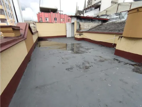 Se Alquila Local En El Centro Manizales