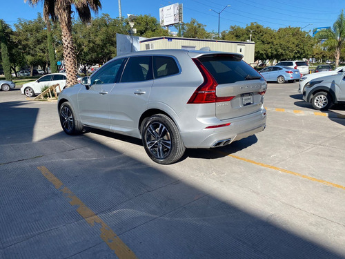 Imagen 11 de 15 de Volvo Xc60 2019 2.0 T5 Momentum At