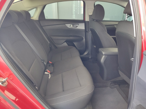 Imagen 9 de 15 de Kia Forte 2.0 Lx Mt 2020