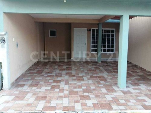 Venta De Casa En Residencial Del Bosque, Veracruz