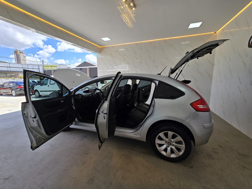 Citroën C4 2.0 Exclusive Flex Aut. 5p