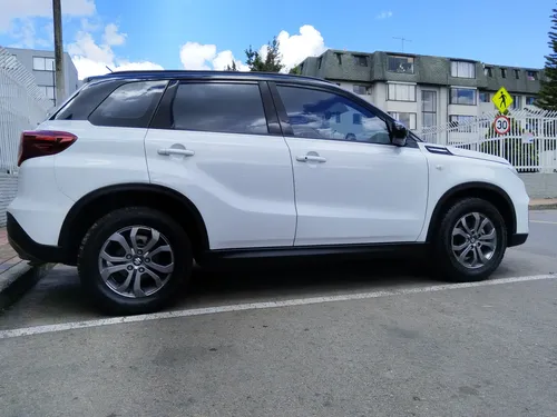 Suzuki Vitara Live At 2wd Full
