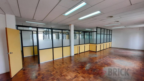 Oficina 10 Ambientes (dividida En 2 C/entr Indep) En Mitre Al 600 - 250 M2 - Centro