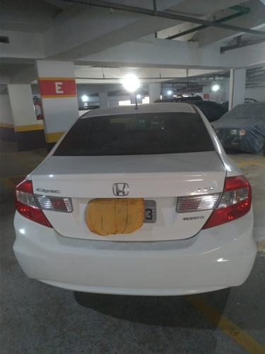 Imagem 9 de 15 de Honda Civic 2015 Lxs 1.8 Aut.