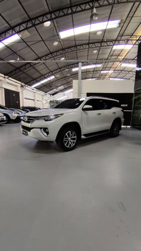Toyota Sw4 2019 2.8 Tdi Srx 7l 4x4 Aut. 5p