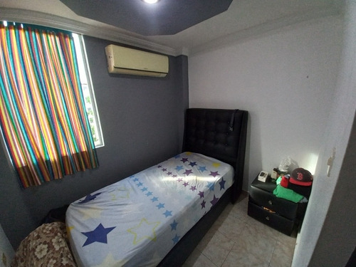 Imagen 7 de 9 de Hermoso Apartamento En Res Caranday Paraparal 0414-4709961
