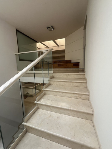 Residencia En Renta En Jardines De La Montaña