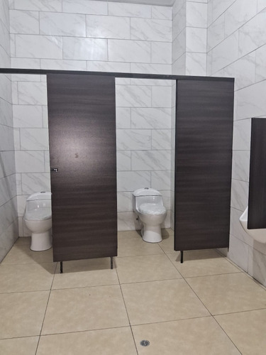 Alquiler Local Comercial 380 M2 Piso 1 Frente Mdo. Mayorista