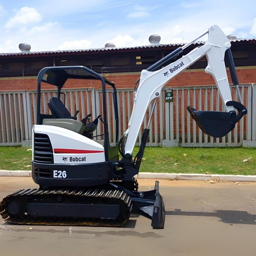 Mini Escavadeira Bobcat E26 - Ano 2018