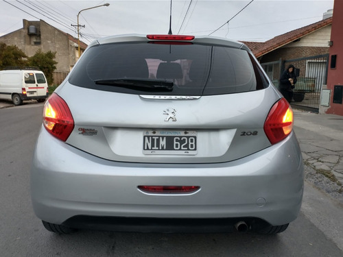 Peugeot 208 1.5 Active