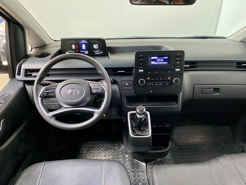 Hyundai H1 Staria Minibus Diesel