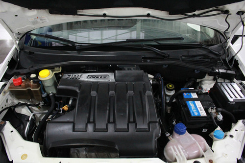 Imagem 7 de 14 de Fiat Punto 1.4 Attractive 8v Flex 4p Manual