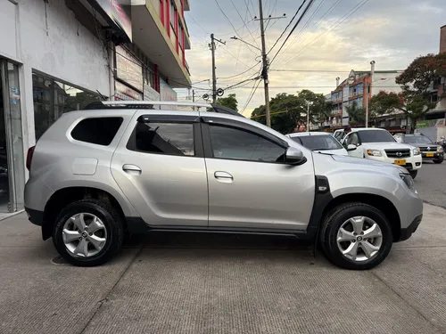 Renault Duster 1.3 Intense Cvt