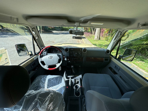 Imagen 8 de 10 de Toyota Land Cruiser 71 (machito 2 Puertas) 2022
