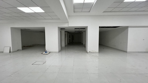 Renta Local Comercial En Olivar De Los Padres.