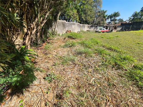 Imagem 2 de 22 de Terreno Totalmente Plano E Limpo Pronto Para Construir No Bairro De Interlagos Dentro Do Bolsão Res - Reo599533